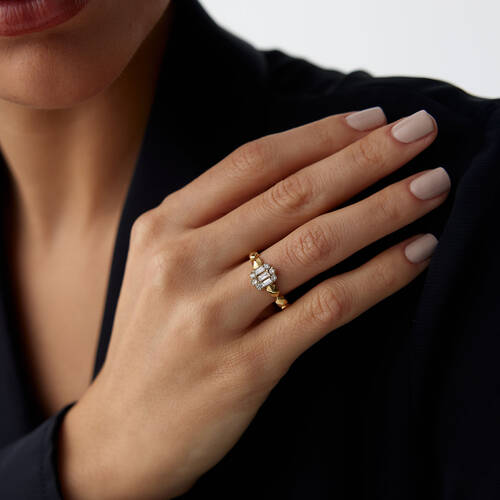 By Golden House - Altıgen Baget Pırlanta Yüzük (1)