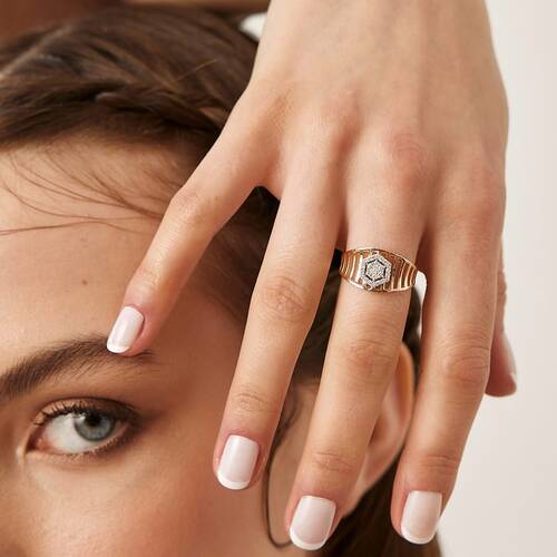 By Golden House - Altıgen Kafes Pırlanta Yüzük