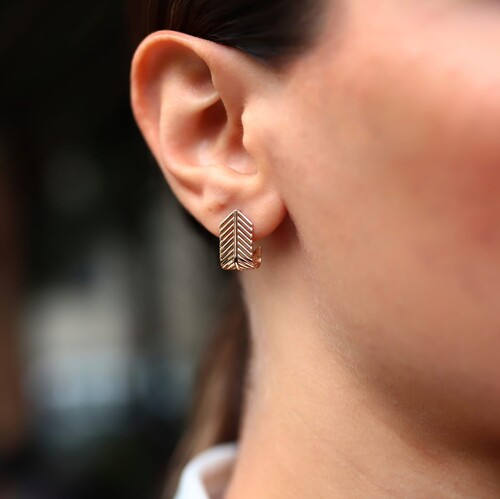 By Golden House - Arrow Küpe By Golden House - Arrow Küpe