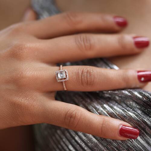 By Golden House - Baget Pırlanta Kare Yüzük (1)