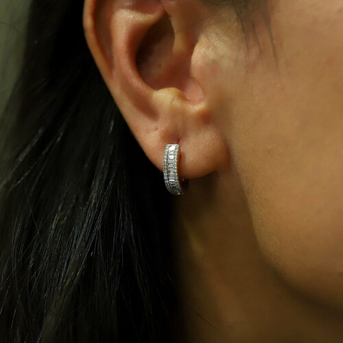 By Golden House - Baget Pırlanta Küpe By Golden House - Baget Pırlanta Küpe