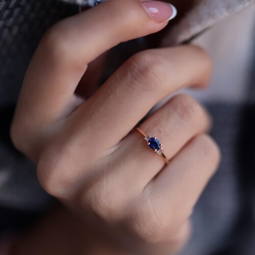 By Golden House - Baget Pırlanta Safir Yüzük By Golden House - Baget Pırlanta Safir Yüzük