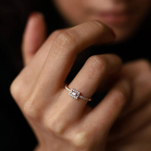 By Golden House - Baget Pırlanta Yarım Tur Yüzük