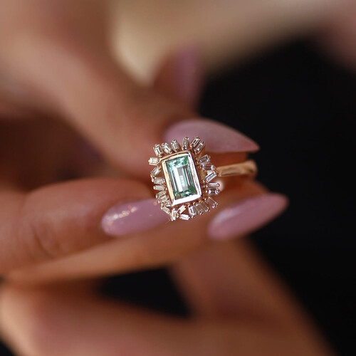 By Golden House - Baget Pırlanta Zümrüt Yüzük