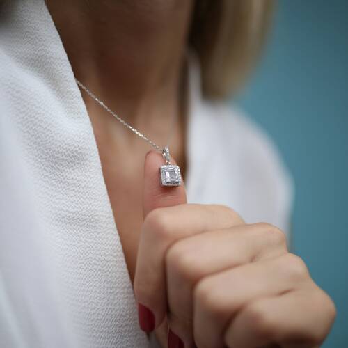 By Golden House - Baget Pırlantalı Kolye