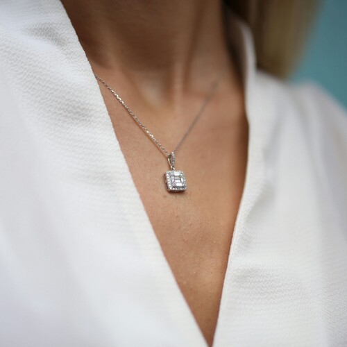 By Golden House - Baget Pırlantalı Kolye (1)