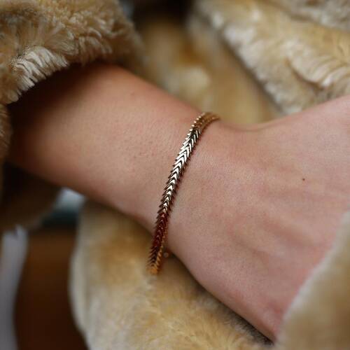 By Golden House - Balık Sırtı Bileklik