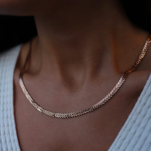 By Golden House - Balık Sırtı V Kolye (1) By Golden House - Balık Sırtı V Kolye (1)