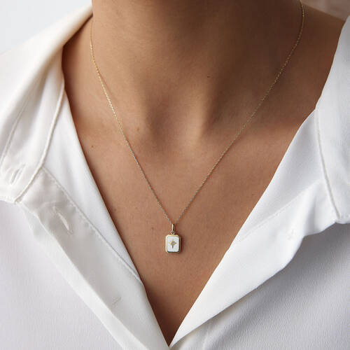 By Golden House - Beyaz Mineli Kutup Yıldızı Kolye (1)