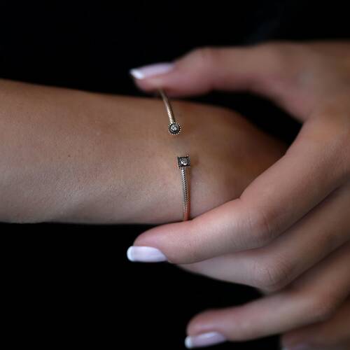 By Golden House - Bir Küp Bir Yuvarlak Bilezik