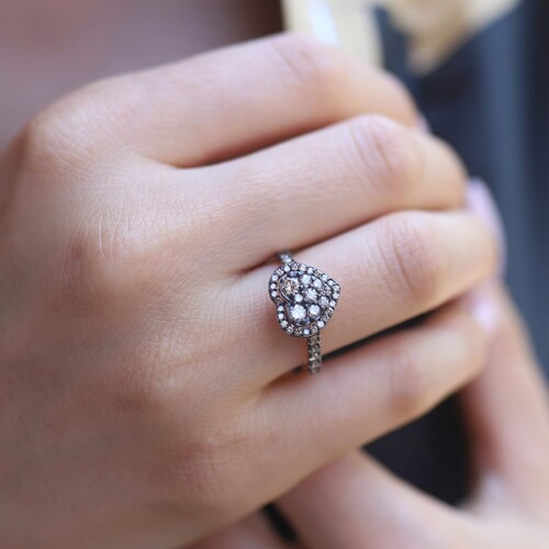 By Golden House - Bitter Pırlanta Kalp Yüzük (1) By Golden House - Bitter Pırlanta Kalp Yüzük (1)