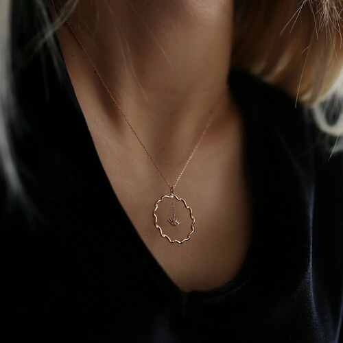 By Golden House - Burgu Çerçeve Göz Kolye (1) By Golden House - Burgu Çerçeve Göz Kolye (1)