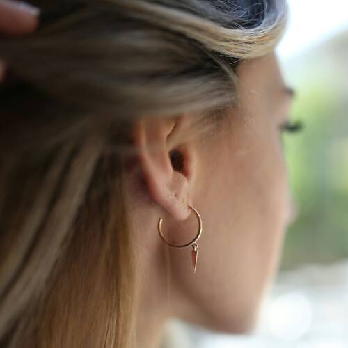 By Golden House - Büyük Halka Sivri Uç Küpe