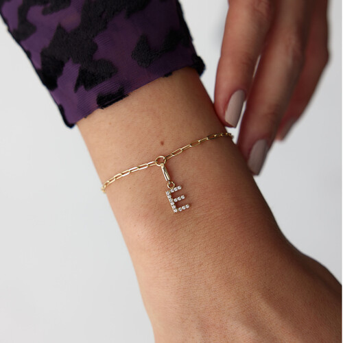 By Golden House - Charm Harf Bileklik (1)