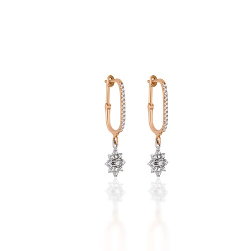 By Golden House - Çiçek Sallantılı Çengel Küpe By Golden House - Çiçek Sallantılı Çengel Küpe