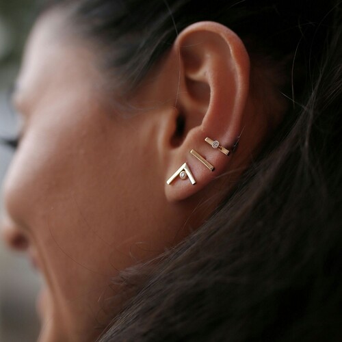 By Golden House - Çizgi Kombin Küpe