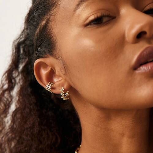 By Golden House - Daisy Firuze Halka Küpe (1)