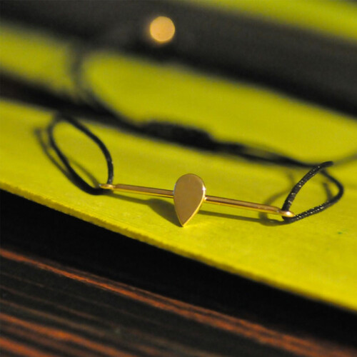 By Golden House - Damla Figür İpli Bileklik By Golden House - Damla Figür İpli Bileklik