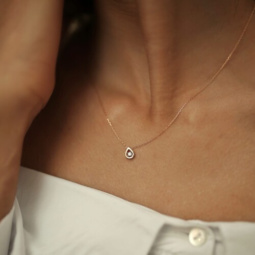 By Golden House - Damla Pırlanta Tektaş Kolye