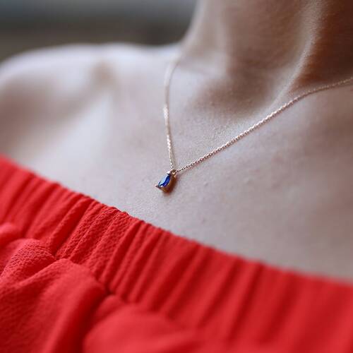 By Golden House - Damla Safir Kolye