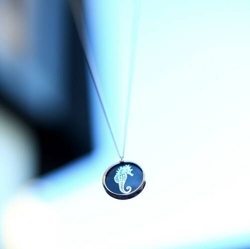 By Golden House - Denizatı Cam Madalyon Kolye (1)