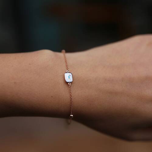 By Golden House - Dikdörtgen Mine Göz Bileklik