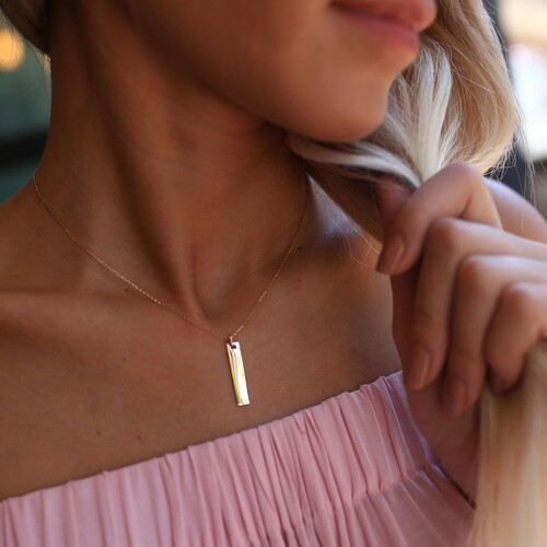 By Golden House - Dikdörtgen Plaka Kolye By Golden House - Dikdörtgen Plaka Kolye