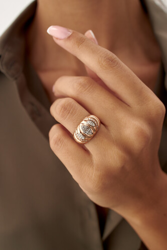 By Golden House - Dome Baget Pırlanta Yüzük (1) By Golden House - Dome Baget Pırlanta Yüzük (1)