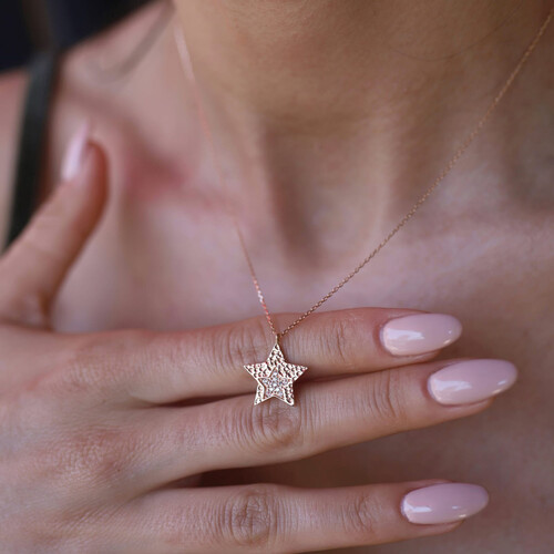 By Golden House - Dövü Yıldız Kolye