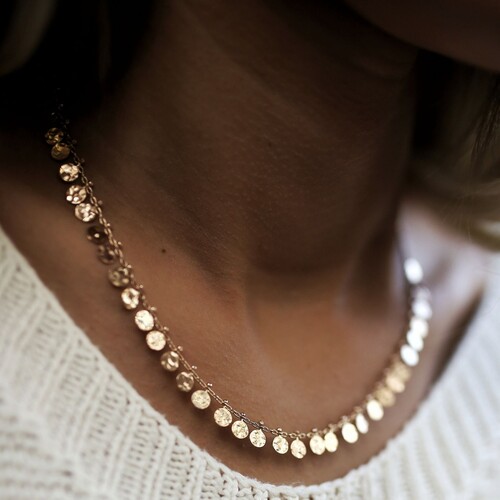 By Golden House - Dövülü Pul Kolye By Golden House - Dövülü Pul Kolye