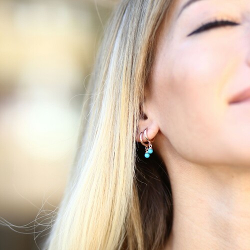 By Golden House - Firuze Taş Sallantılı Küpe (1) By Golden House - Firuze Taş Sallantılı Küpe (1)