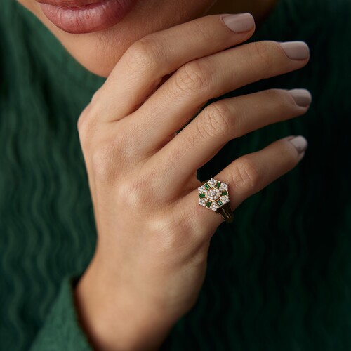 By Golden House - Green Carla Yüzük (1) By Golden House - Green Carla Yüzük (1)