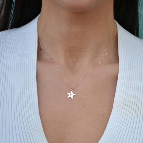 By Golden House - Gülen Yıldız Kolye