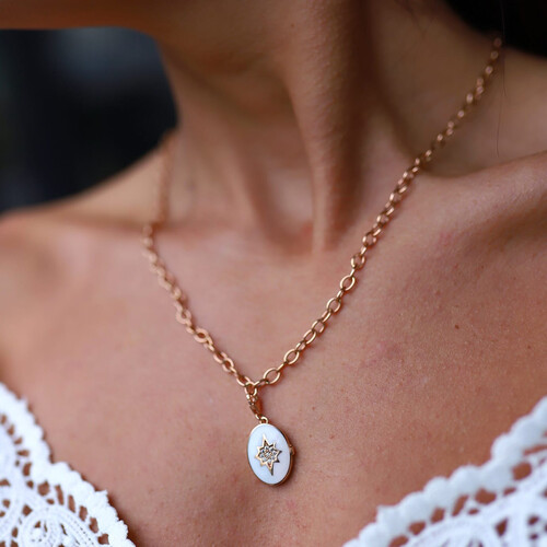 By Golden House - Halka Zincir Kapaklı Madalyon Kolye By Golden House - Halka Zincir Kapaklı Madalyon Kolye