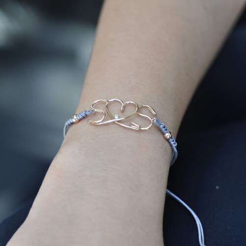 By Golden House - İki Harf Bir Kalp İpli Bileklik By Golden House - İki Harf Bir Kalp İpli Bileklik