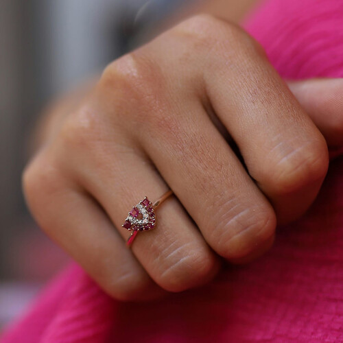 By Golden House - Kalibre Yakut Pırlanta Yüzük (1) By Golden House - Kalibre Yakut Pırlanta Yüzük (1)