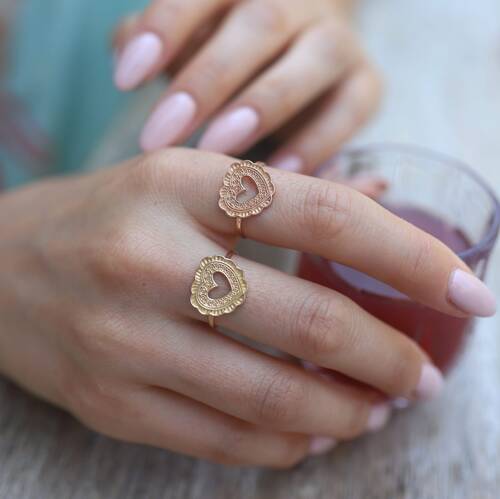 By Golden House - Kalp Motif Yüzük