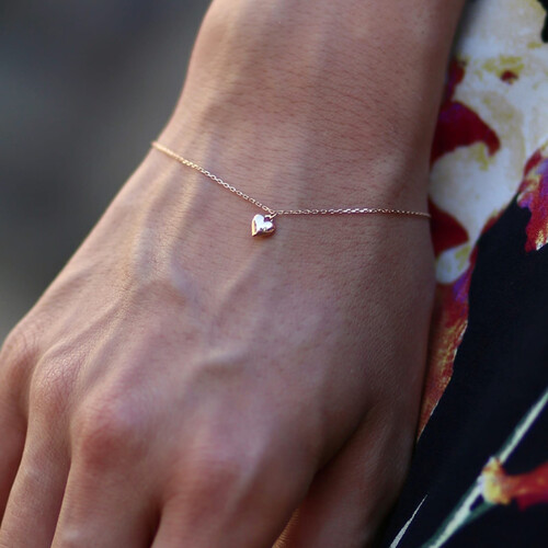 By Golden House - Kalp Sallantılı Bileklik By Golden House - Kalp Sallantılı Bileklik