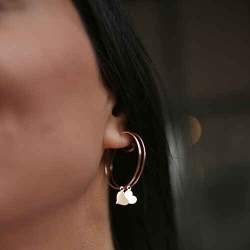 By Golden House - Kalp Sallantılı Halka Küpe By Golden House - Kalp Sallantılı Halka Küpe