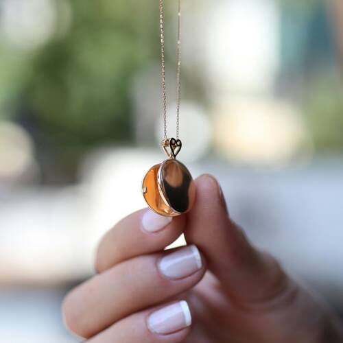 By Golden House - Kapaklı Madalyon Kolye