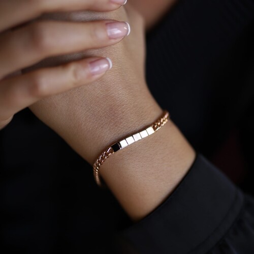 By Golden House - Kare Künye Bileklik By Golden House - Kare Künye Bileklik