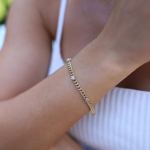 By Golden House - Karo Taşlı Künye Bileklik (1) By Golden House - Karo Taşlı Künye Bileklik (1)