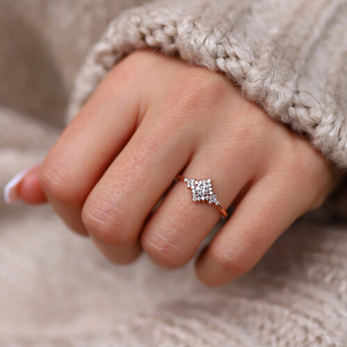 By Golden House - Karolin Pırlanta Yüzük By Golden House - Karolin Pırlanta Yüzük