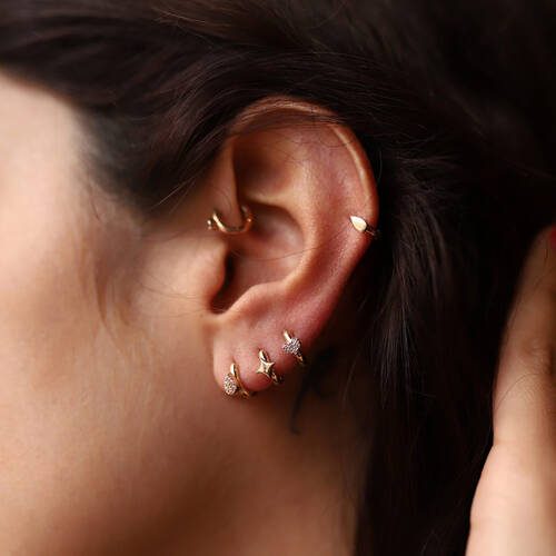 By Golden House - Küçük Boy Kıkırdak Halka Küpe