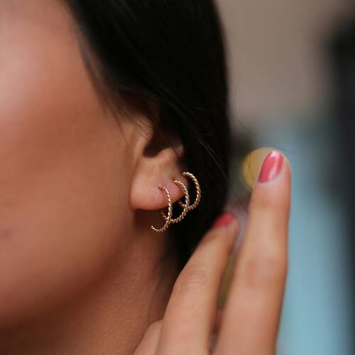 By Golden House - Küçük Burgu Küpe