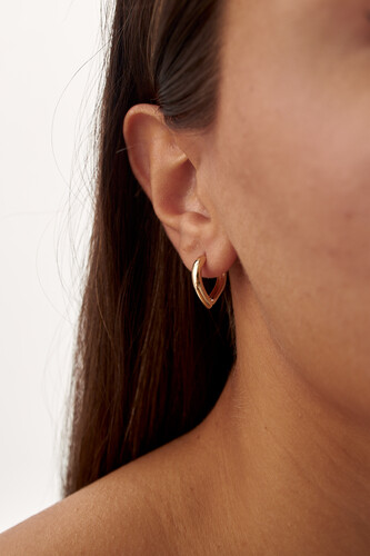 By Golden House - Küçük Kalp Halka Küpe (1) By Golden House - Küçük Kalp Halka Küpe (1)