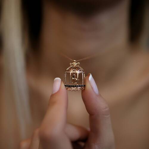 By Golden House - Kuşlu Kafes Kolye