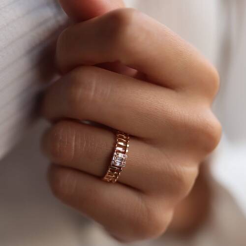 By Golden House - Line Baget Pırlanta Yüzük (1)