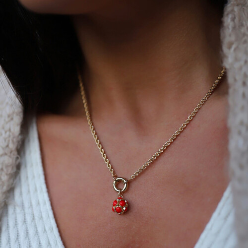 By Golden House - Mercan Topik Kolye