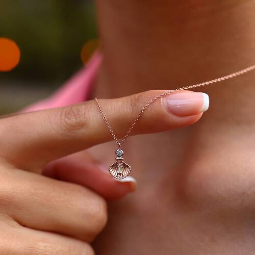 By Golden House - Midye Baget Kolye